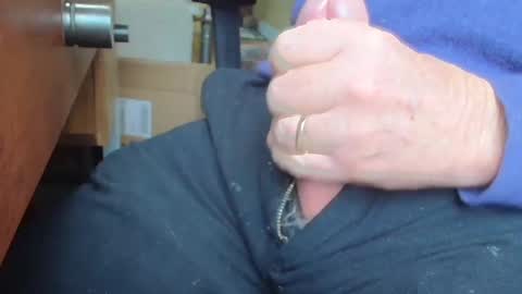 Snapshot of luckypirateboy chatting on 03/06/25, 06:16 BIG Daddy cock. Tips make it harder online show from 03/06/25, 06:16