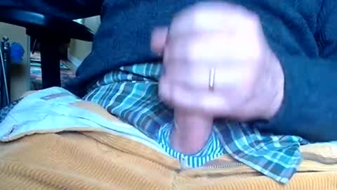 Snapshot of luckypirateboy chatting on 03/05/26, 06:59 BIG Daddy cock. Tips make it harder online show from 03/05/26, 06:59