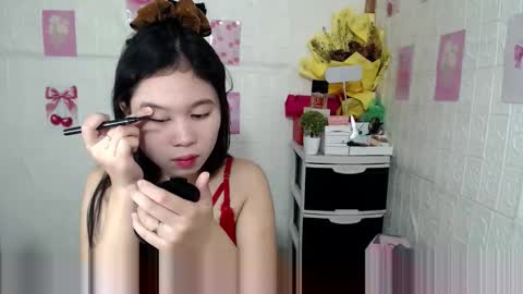 Snapshot of lucsin chatting on 12/04/25, 10:57 lucsin online show from 12/04/25, 10:57