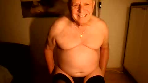 Lucbottom49 online show from 09/13/25, 01:05