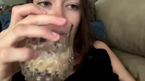 Lucy online show from 05/06/26, 02:55