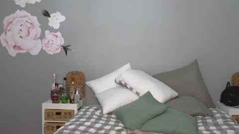 Lucy online show from 05/08/26, 09:09