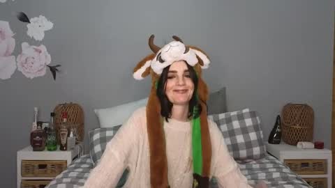 Lucy online show from 05/09/26, 09:09