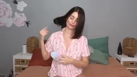 Lucy online show from 06/09/26, 10:10