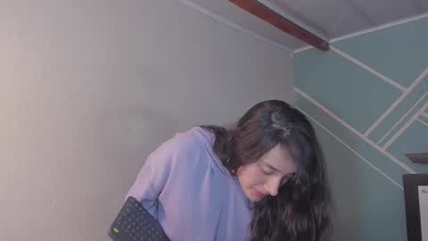Snapshot of lucy_bluesea chatting on 02/17/26, 12:07 Lucy Herrera online show from 02/17/26, 12:07