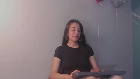 Snapshot of lucy_bluesea chatting on 02/25/26, 10:52 Lucy Herrera online show from 02/25/26, 10:52