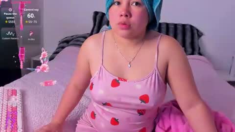 Snapshot of lucy_blush99 chatting on 06/18/26, 11:47 lucy blush99 online show from 06/18/26, 11:47