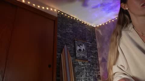Snapshot of lucy_gooosey chatting on 05/12/26, 04:31 Lucy. online show from 05/12/26, 04:31