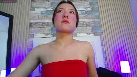 lucy_hs online show from 01/31/25, 06:46