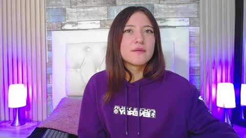 lucy_hs online show from 02/06/25, 07:13