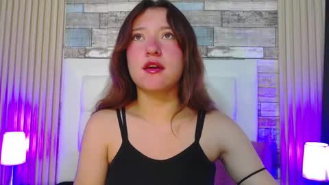 lucy_hs online show from 02/11/25, 06:08