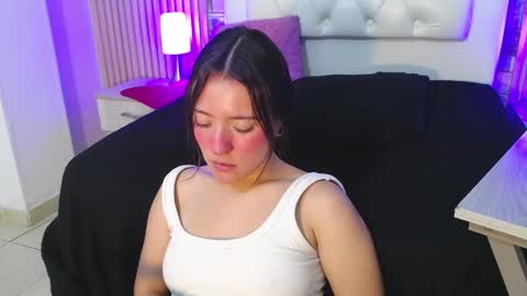 lucy_hs online show from 02/15/25, 07:06