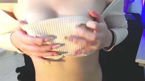 lucy_hs online show from 02/20/25, 04:07