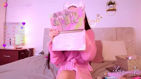 Luciana online show from 12/04/25, 11:46