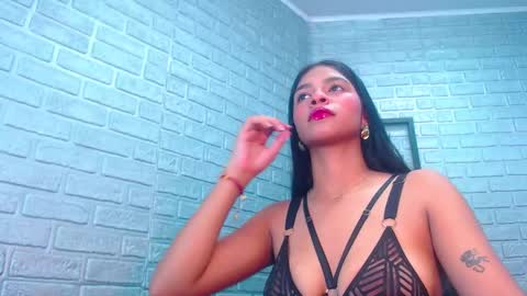 IM LUCY online show from 09/10/25, 04:51