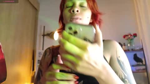 lucy meoww online show from 10/14/25, 10:32