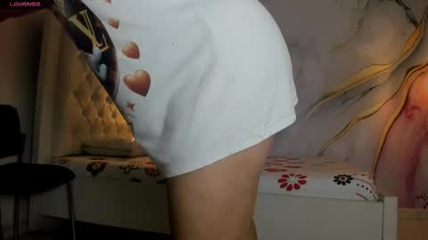 Snapshot of lucy_milf_474 chatting on 01/17/26, 12:10 Lucy online show from 01/17/26, 12:10