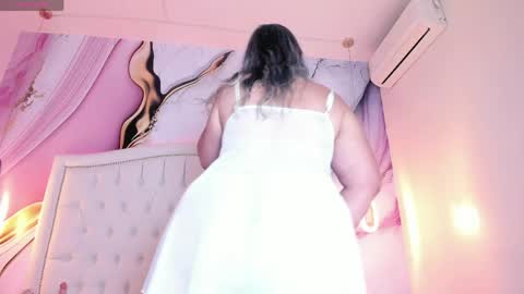 Snapshot of lucy_milf_474 chatting on 04/18/26, 07:07 Lucy online show from 04/18/26, 07:07