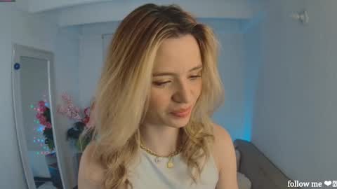 Snapshot of lucy_priincess chatting on 01/08/26, 03:20 lucy online show from 01/08/26, 03:20