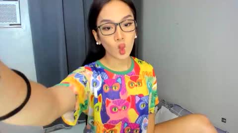 lucy_shane online show from 10/26/25, 07:09