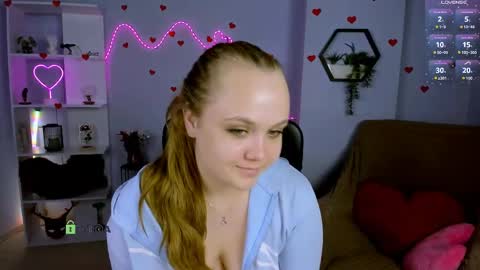 Snapshot of lucy_shy3 chatting on 06/08/26, 01:28 lucy online show from 06/08/26, 01:28