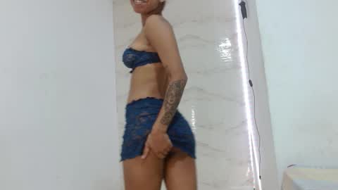 Snapshot of lucy_sluppy_hard chatting on 03/19/26, 01:31 lucy_sluppy_hard online show from 03/19/26, 01:31