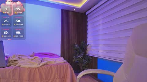 Sofia  online show from 10/01/25, 07:53