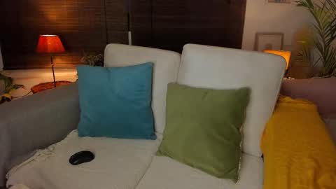 Snapshot of lucy_sweetgirl19 chatting on 11/02/25, 01:08 luciana online show from 11/02/25, 01:08