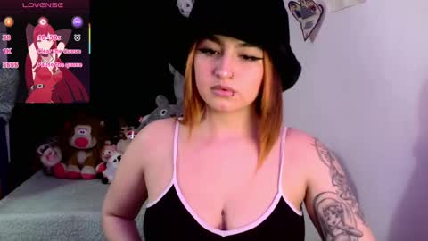 LUCIA  online show from 10/17/25, 02:59