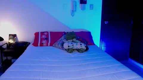 Lucya Fernanda  online show from 09/11/25, 03:50