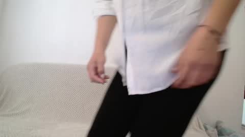 lucybylucy online show from 09/18/25, 06:37