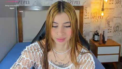 L U C Y  online show from 10/04/25, 11:52