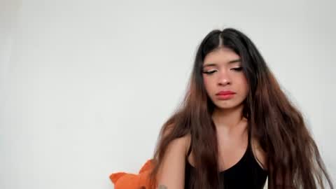 lucyportman online show from 05/01/26, 09:08