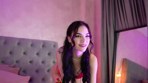 LucyWillow online show from 12/02/25, 05:57