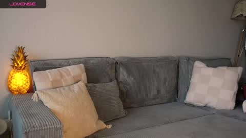 Snapshot of lucyxlou chatting on 09/14/25, 10:25 lucyxlou online show from 09/14/25, 10:25