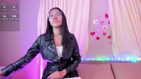 Lucy Liiu online show from 10/16/25, 01:12