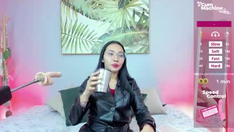 Lucy Liiu online show from 10/20/25, 12:38