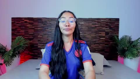 Lucy Liiu online show from 06/17/26, 08:21