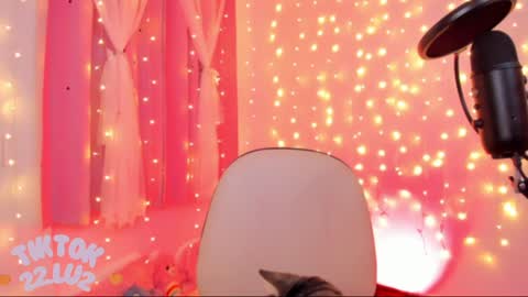 LUCYY FROM HOME  online show from 01/28/25, 08:14