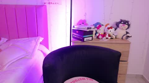 LUCYY FROM HOME  online show from 10/21/25, 01:50