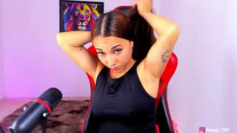 Snapshot of lucyy_rose chatting on 03/14/26, 01:55 o online show from 03/14/26, 01:55