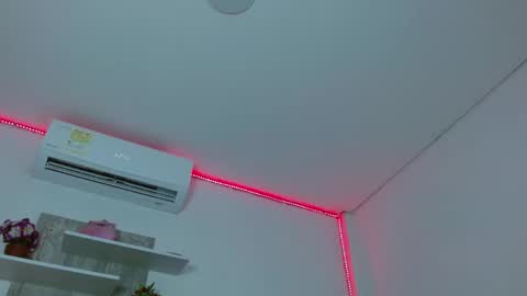 LUCY online show from 02/01/25, 07:13