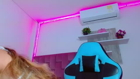 LUCY online show from 02/27/25, 07:26