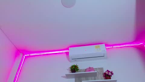 LUCY online show from 02/28/25, 01:37