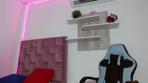 LUCY online show from 03/02/25, 12:01