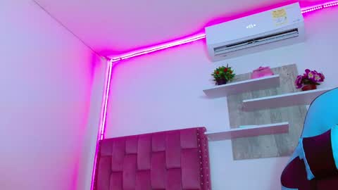 LUCY online show from 03/05/25, 06:34