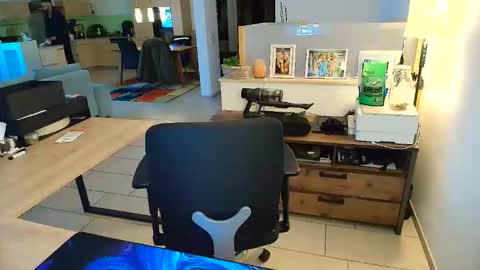 luegnur91 online show from 02/15/26, 06:26