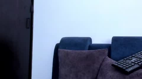 Snapshot of luielli chatting on 04/14/26, 05:19 luielli online show from 04/14/26, 05:19