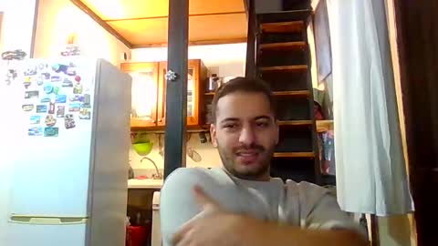 luigi281996 online show from 12/19/24, 02:57