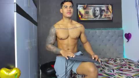 Luigi Independent model online show from 07/27/26, 03:08